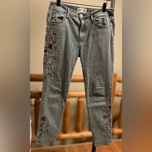 🌸 Driftwood “Jackie” Embroidered Slim Jeans – Size W30 L28